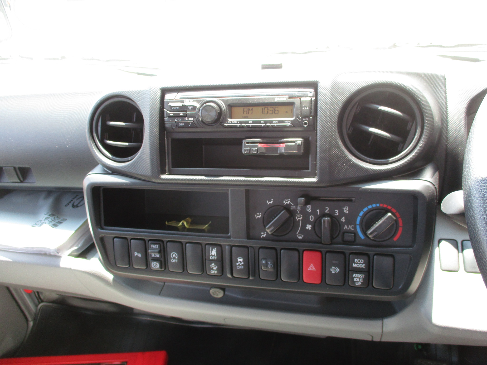 登録済み未使用車　日野デュトロ　2ｔショート平