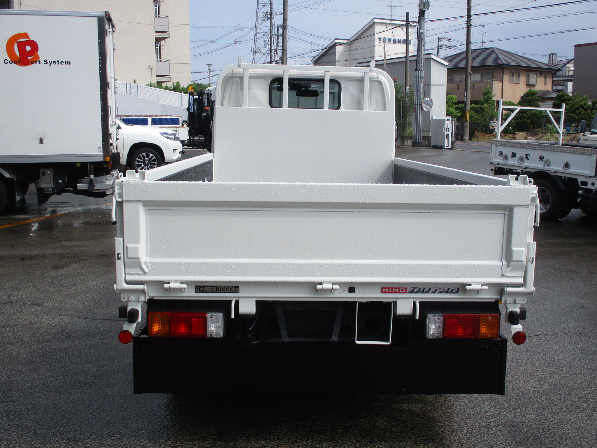 令和1年式 日野デュトロ 2tショート平