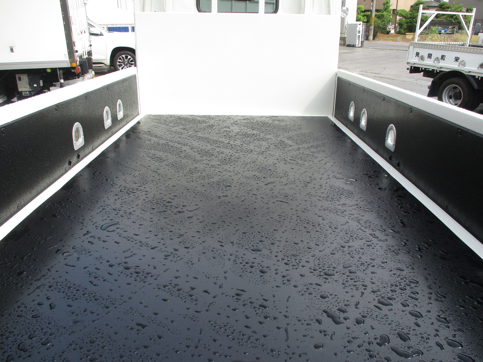 令和1年式 日野デュトロ 2tショート平