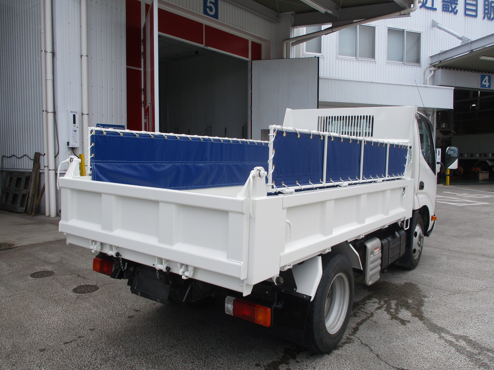 令和2年式 日野デュトロ 3tダンプ