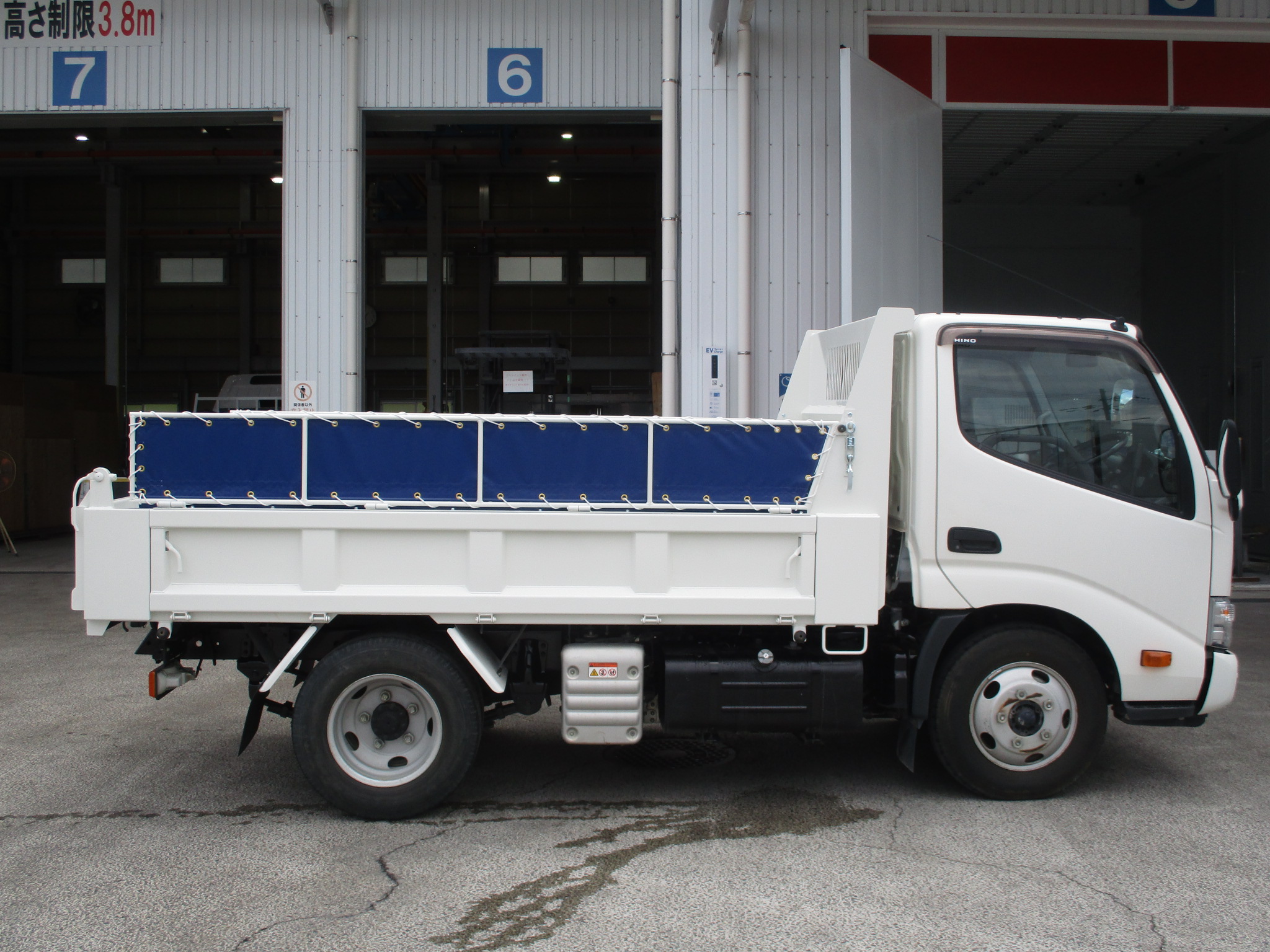 令和2年式 日野デュトロ 3tダンプ