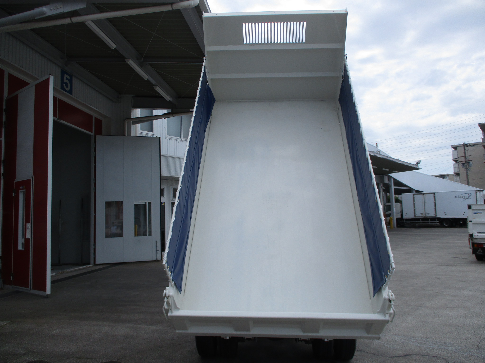 令和2年式 日野デュトロ 3tダンプ