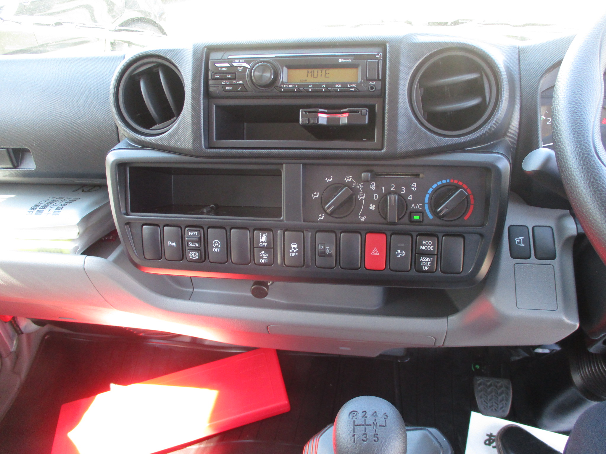 登録済み未使用車 日野デュトロ 2.95tショート平