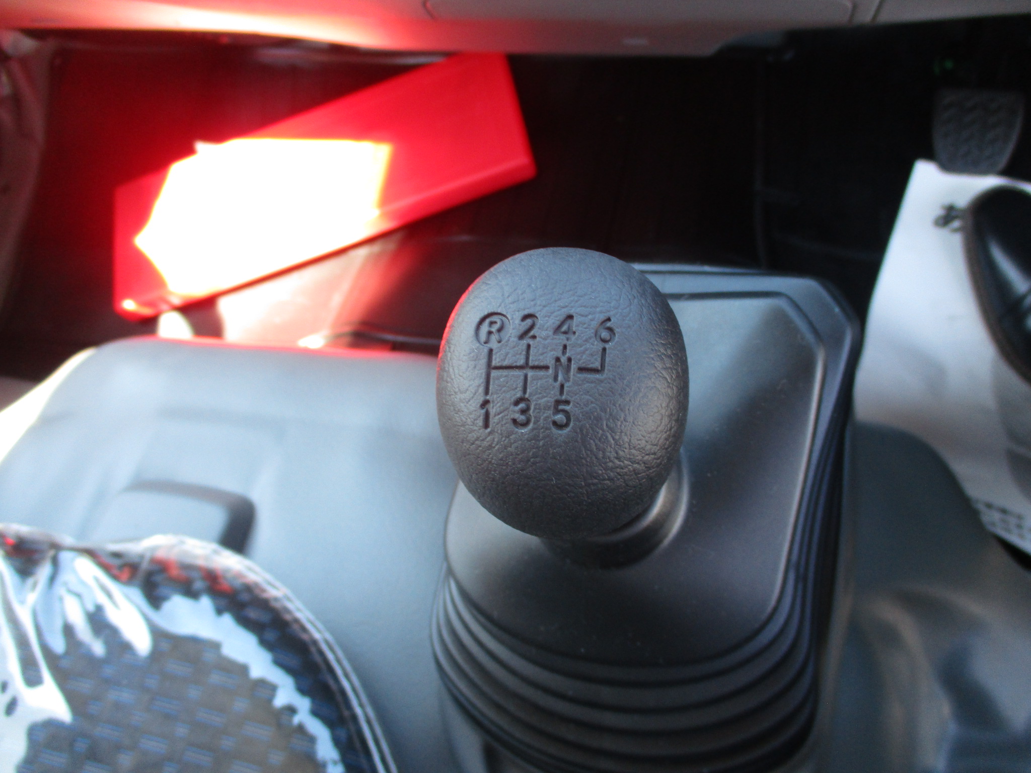 登録済み未使用車 日野デュトロ 2.95tショート平