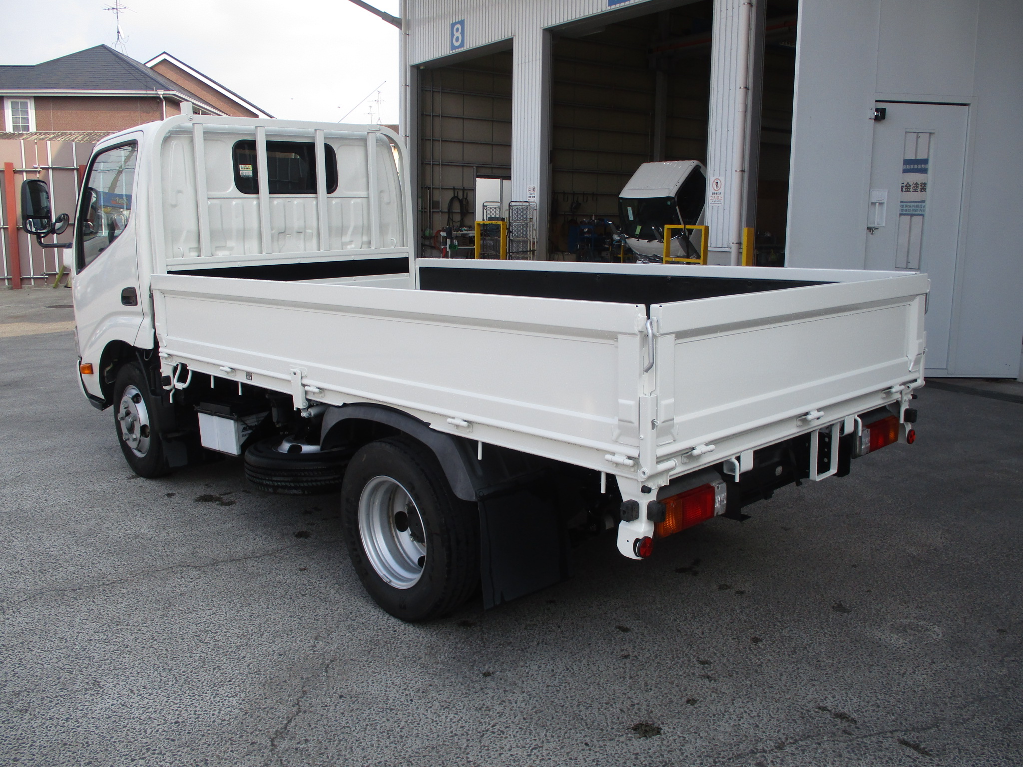 令和2年式 トヨタダイナ 2tショート平