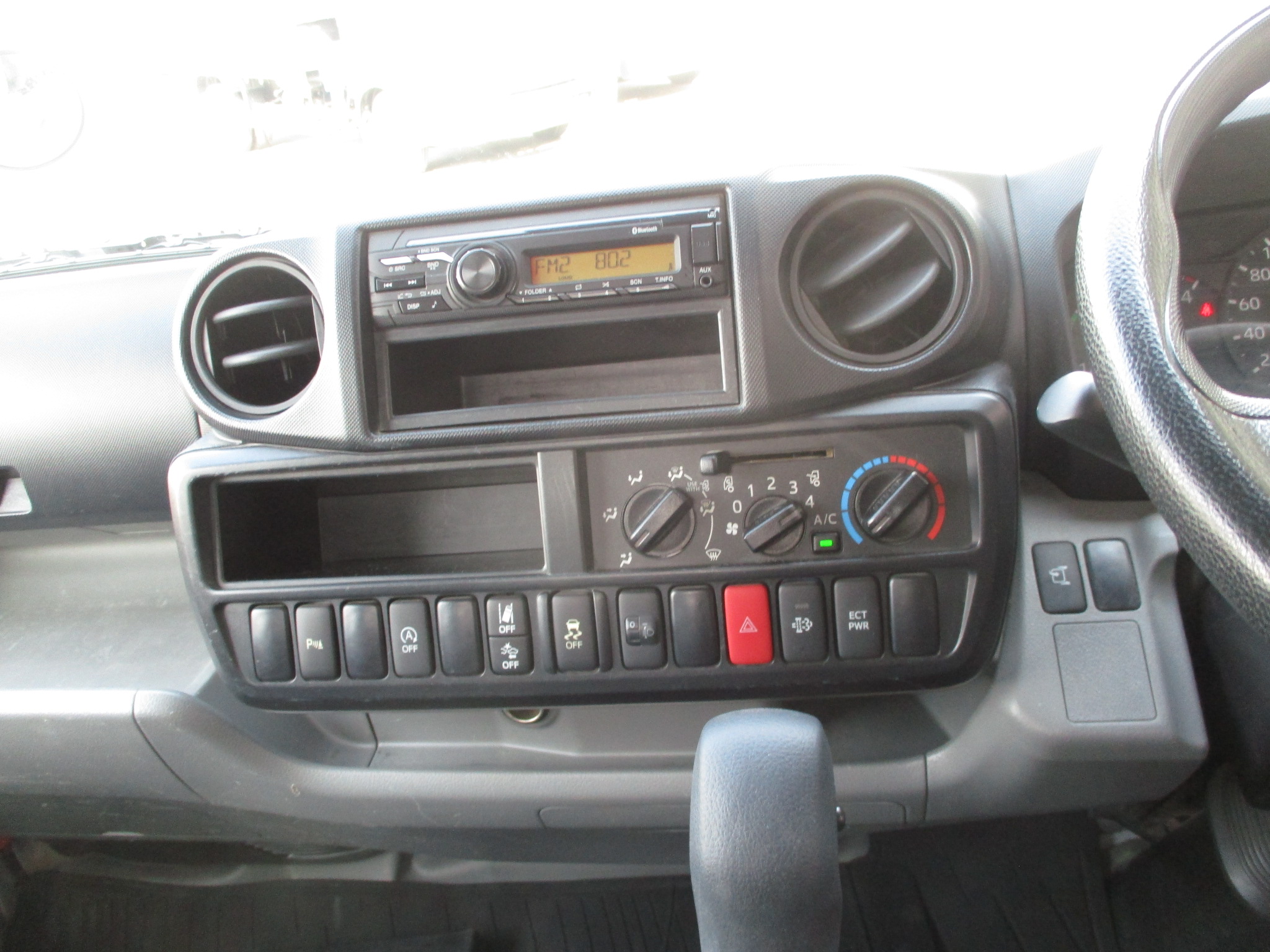 令和2年式 トヨタダイナ 2tショート平